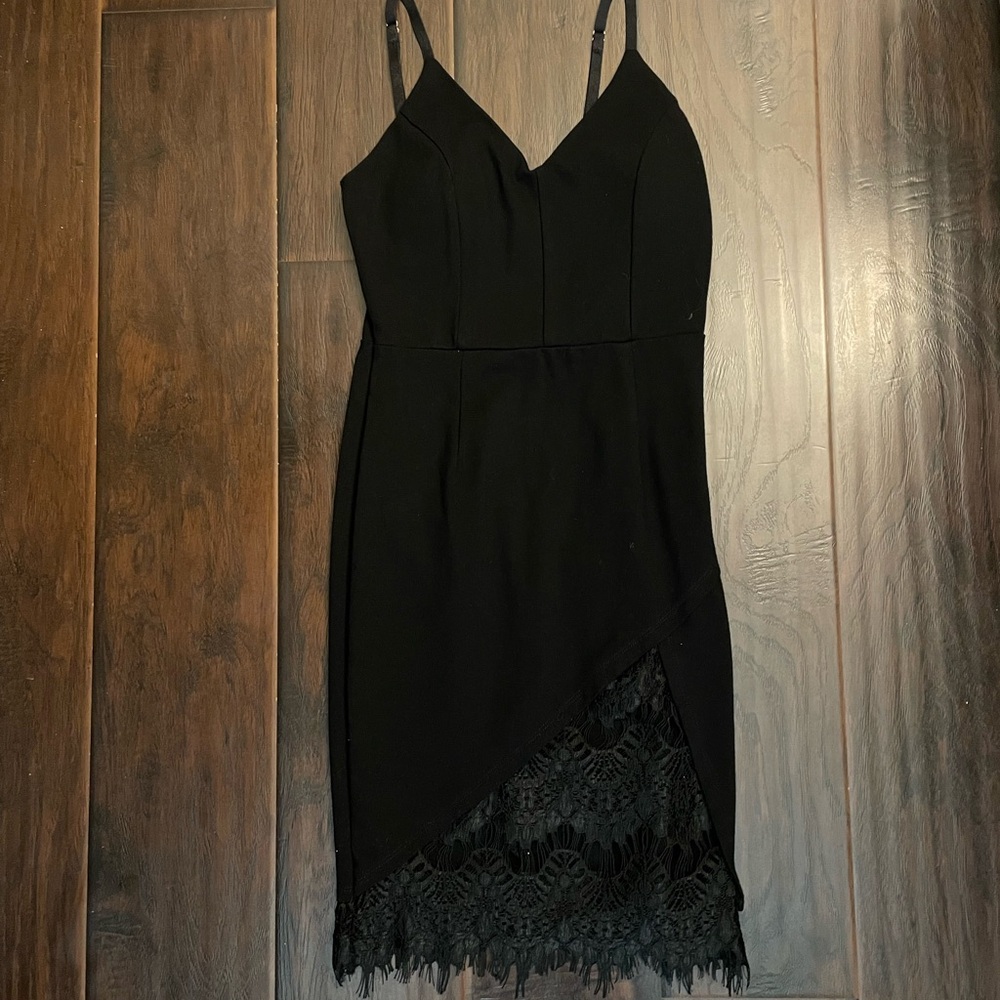 Elegant Black Lace Hem Dress